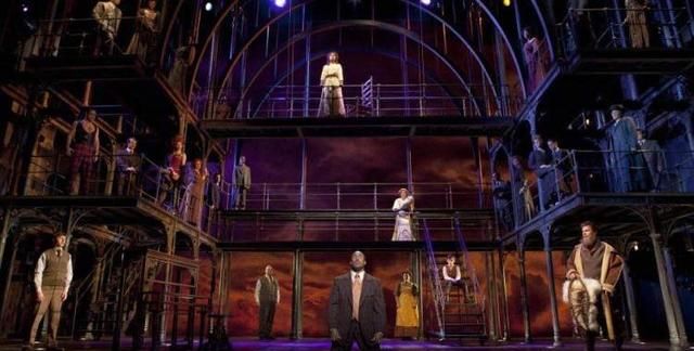 美国著名剧作家麦克纳利感染新冠去世