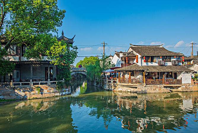 隐藏在上海的“江南古镇”,环境古朴静谧,是散心旅行的绝佳去处|江南古镇|镇子|去处_新浪新闻