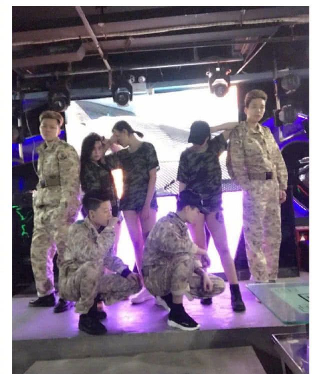 申冰因当小三退赛后,青你2学员林凡又被曝在重庆做过酒吧台T