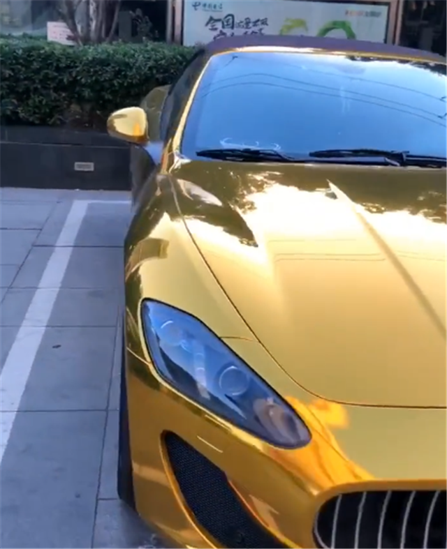 金色玛莎拉蒂gt,改装"子弹螺丝",车主还是某集团大公子