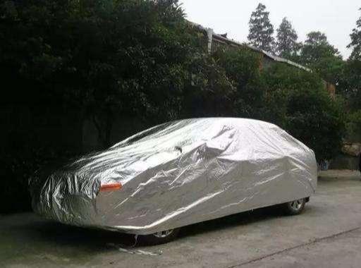 汽车暴晒和雨淋容易伤车？听了专业人分析后，终于明白！