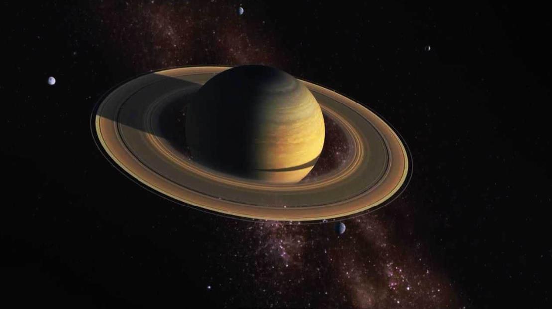 地球外部多了一圈行星环,它毫无美感,且随时有坠毁的风险