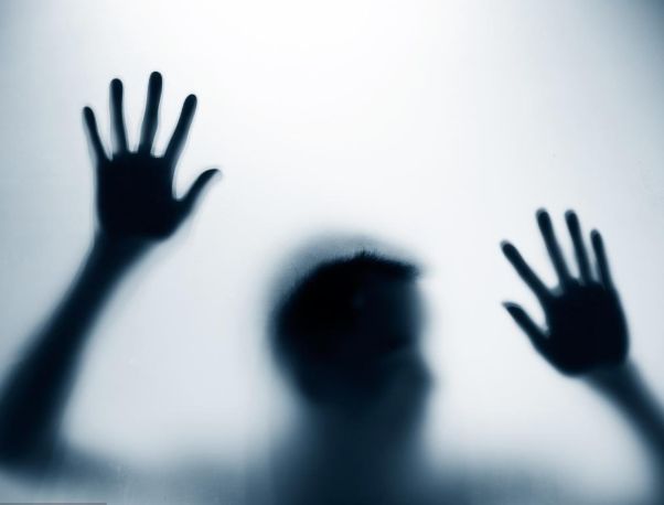 人死亡前会经历什么,咽最后一口气时会难受吗?听听科学家的解释|死亡|科学家|大脑|死者|毒气_新浪新闻