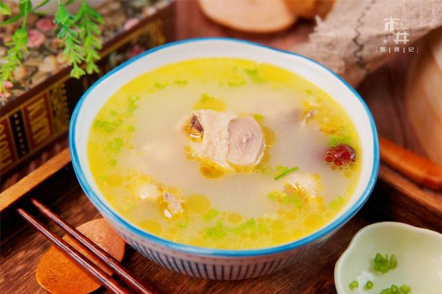 炖鸡汤时别焯水或者直接炖大厨告诉正确做法鸡肉不柴汤不腥