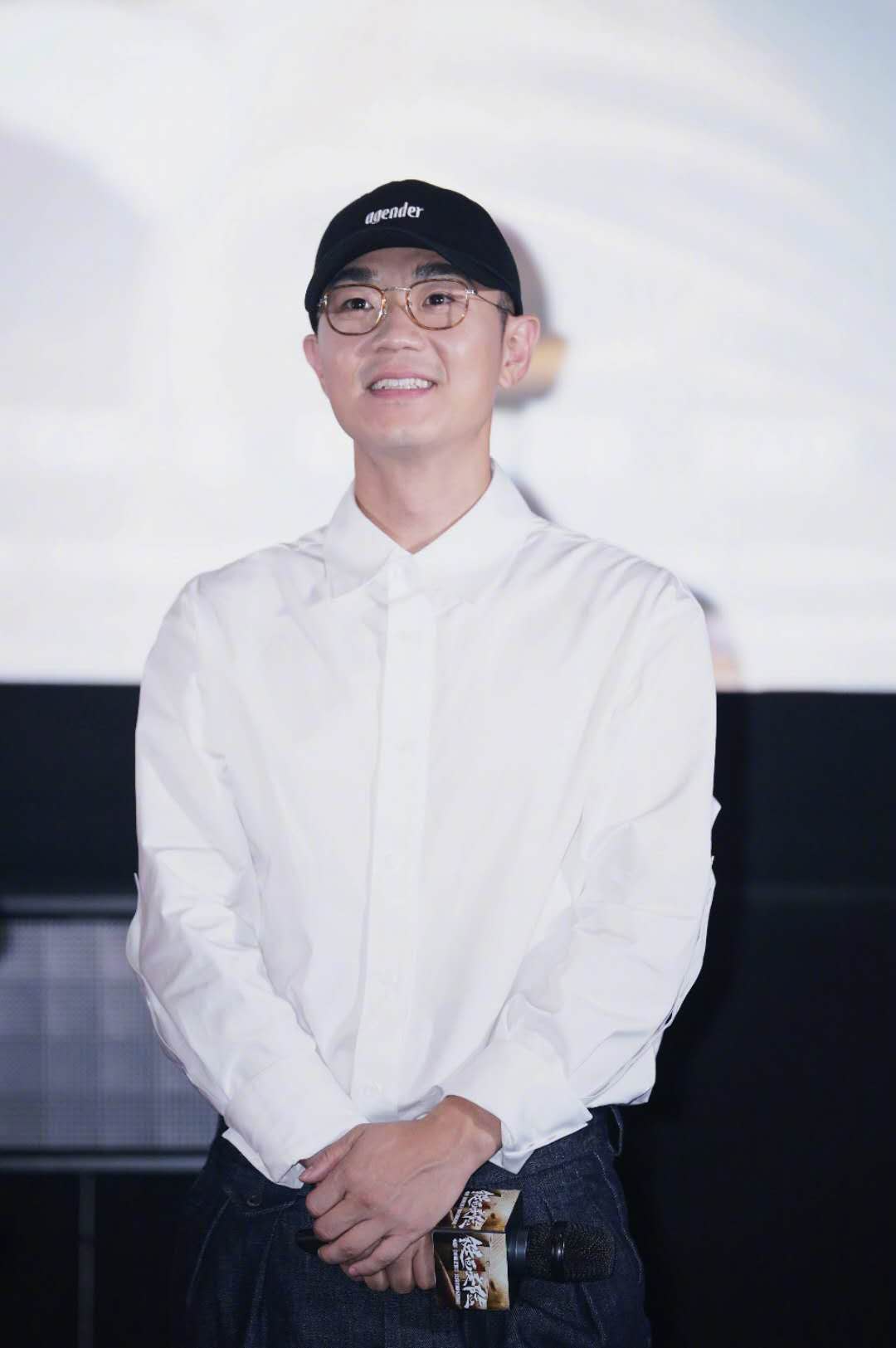 大赢家"大鹏董成鹏,天马行空的他,用喜剧治愈了无数人__财经头条