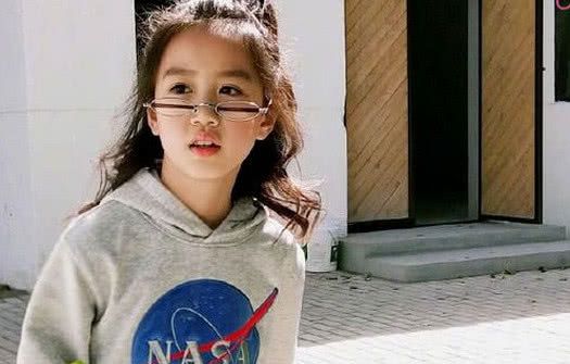 钟丽缇小女儿长大了考拉成缩小版钟丽缇网友看一眼都幸福