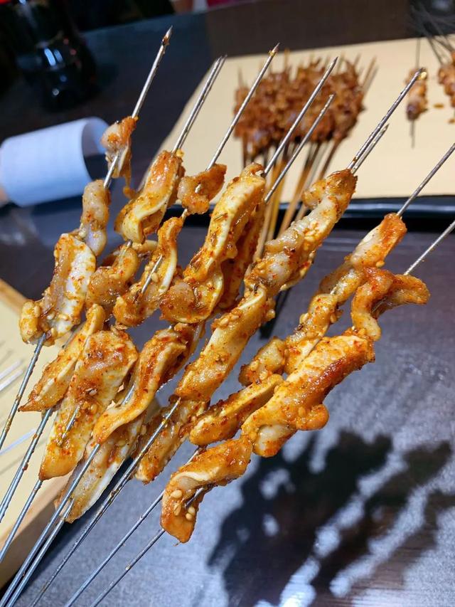 酱油筋特色大筋皮子烤金针菇特色炭烧鸽子炭烧地瓜辣炒龙虾尾铁板实蛋