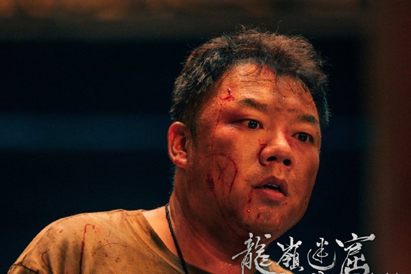 这个人面黑腄蚃简单来说就是人面蜘蛛,因为这个蜘蛛,他们发现了胡八一