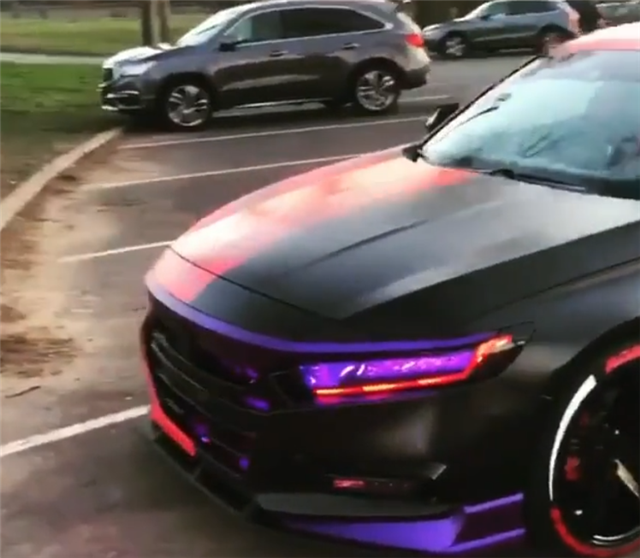 汽配风本田雅阁改星空顶氛围灯上街回头率不输百万豪车