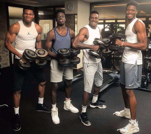 nba中身材最完美的四大球星詹姆斯肌肉如铁壁字母哥太完美