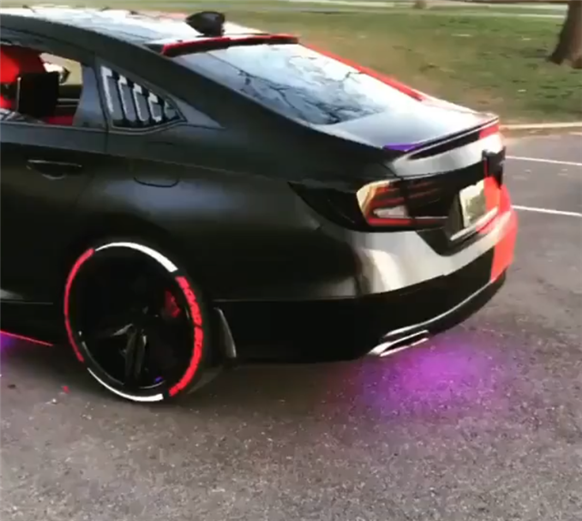 汽配风本田雅阁改星空顶氛围灯上街回头率不输百万豪车