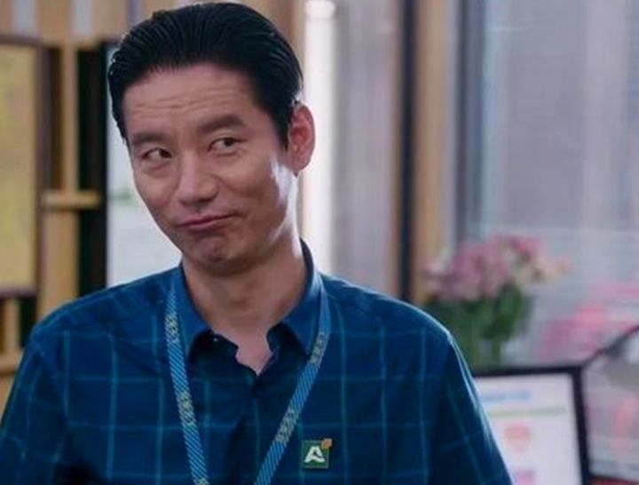 《安家》老油条谢亭丰大火,和冯绍峰关系不一般,实际