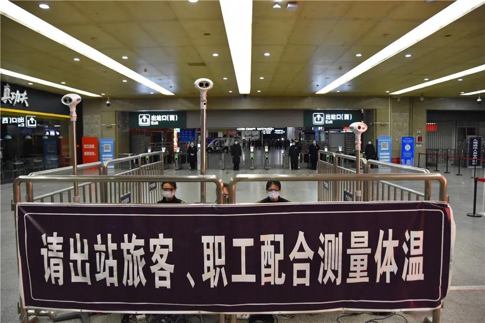 28日零时起,武汉市17个铁路客站(武汉,汉口,武昌,南湖东,汤逊湖,庙山