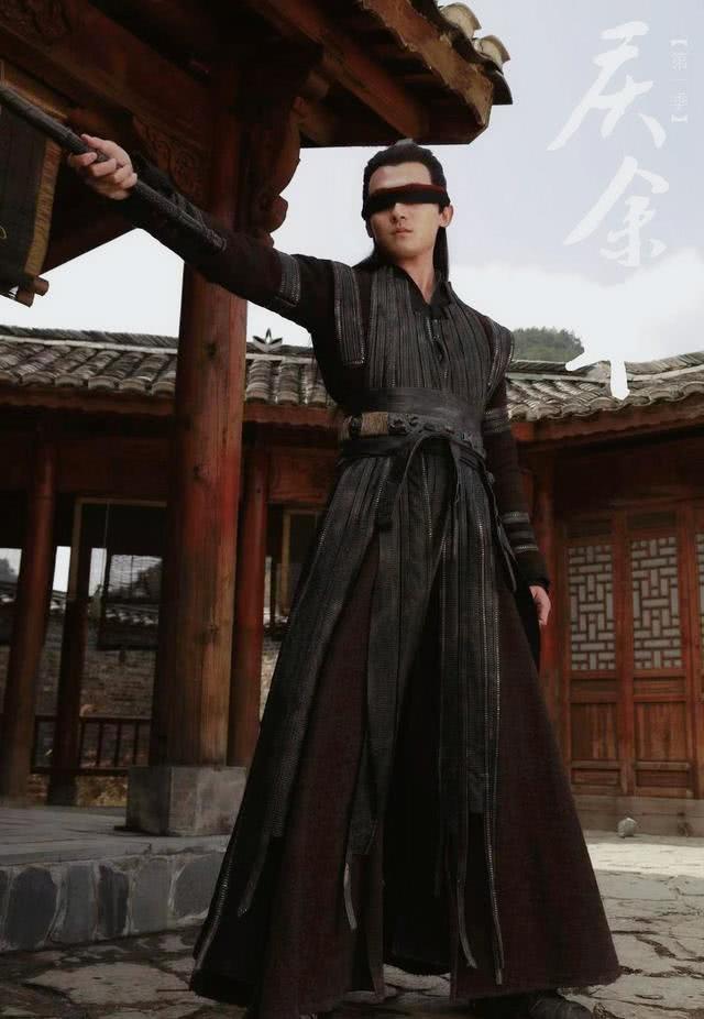《庆余年》五竹叔摘下眼罩帅过男主,是熟悉的他,演杨过时有些丑