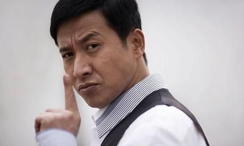 沉淀18年36岁才走红,曾因穷被妻子抛下|张国强|妻子|王乙琨_新浪新闻