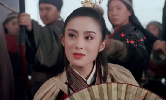 如今52岁的星女郎张敏,还是你心中"回眸一笑百媚生"的女神吗?