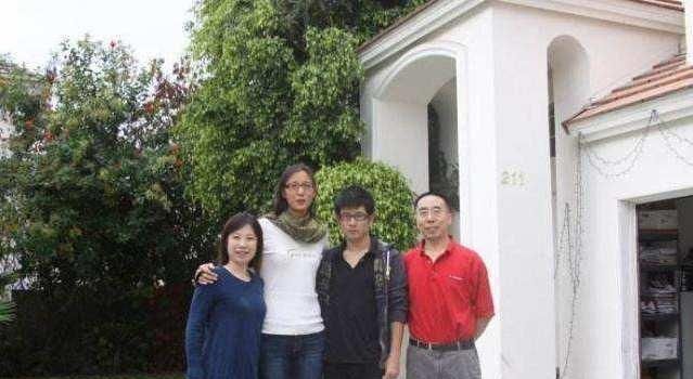 如今50岁气质依旧,二婚嫁外国丈夫生活幸福|李月明|女排|美女_新浪