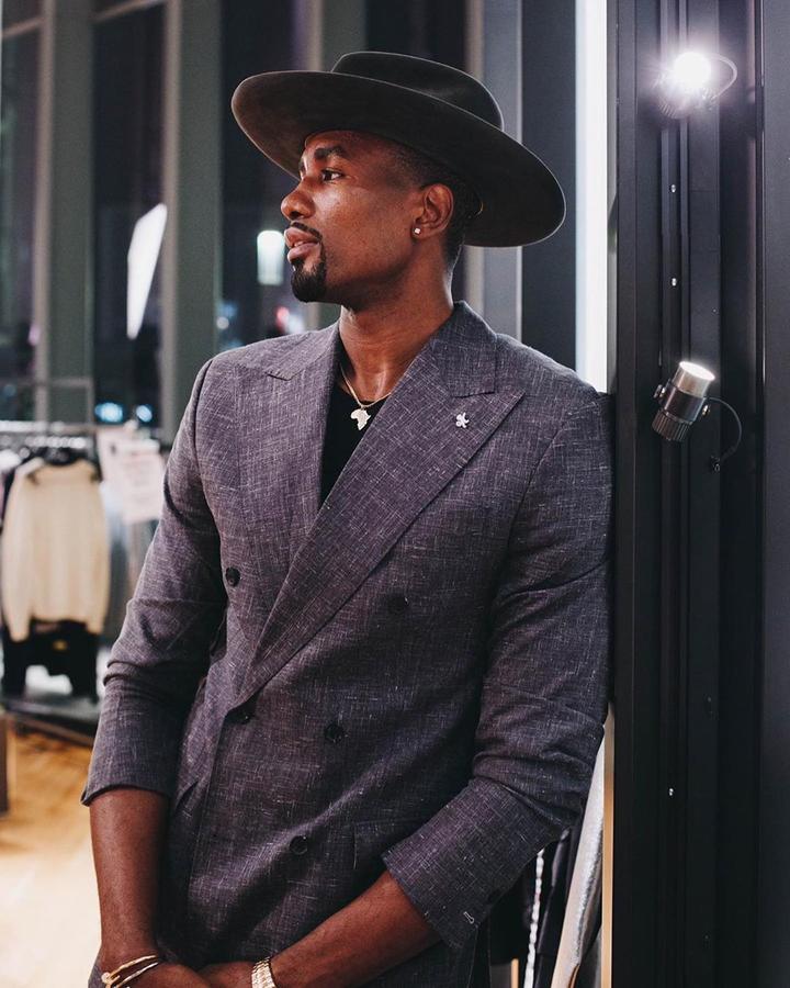 塞尔吉-伊巴卡在社交媒体晒出个人帅照