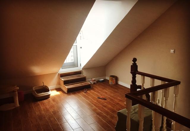 带阁楼露台被亲戚吐槽,花37万装修之后,效果让他们特羡慕