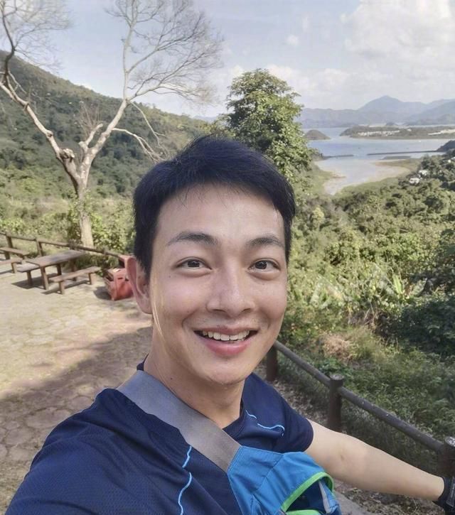 恭喜!tvb"木虱哥"生日当天报喜讯 太太二胎为他诞下小宝宝