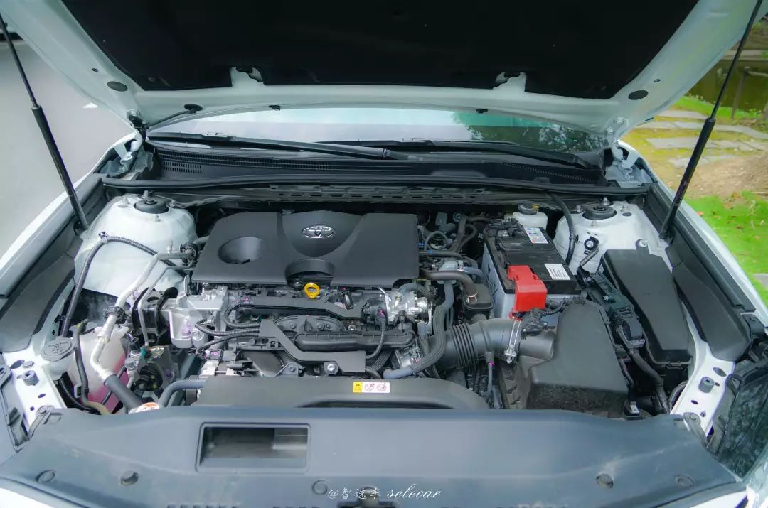 试驾2019款丰田凯美瑞舒适性出色模拟10速cvt变速箱好评