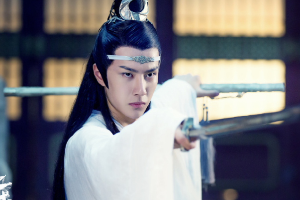 蓝忘机最初定妆照曝光有个造型没有刘海你喜欢哪个版本