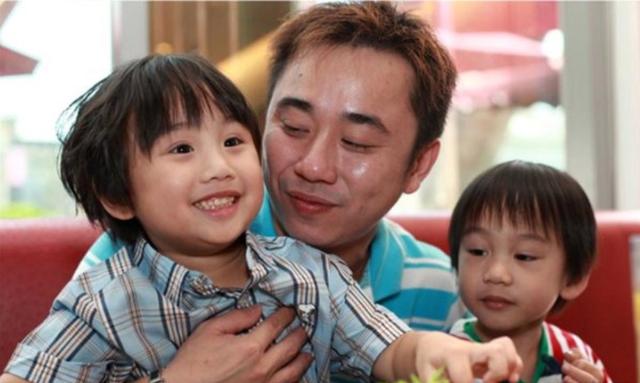 4岁的阿拉蕾已经够惨了,他2岁就成父母圈钱工具,今长残无人识