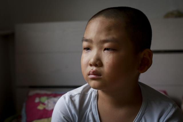 6旬老人省吃俭用给儿子在城里买房,孙子查出重病后现状让人心疼休闲区蓝鸢梦想 - Www.slyday.coM 6旬老人省吃俭用给儿子在城里买房,孙子查出重病后现状让人心疼休闲区蓝鸢梦想 - Www.slyday.coM