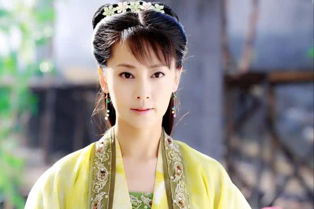 46岁张茜近照曝光,嫁给大9岁张卫健,结婚13年没孩子让人遗憾