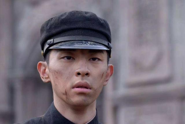 邓伦转折点白鹿原里的鹿兆海22岁的他备受好评