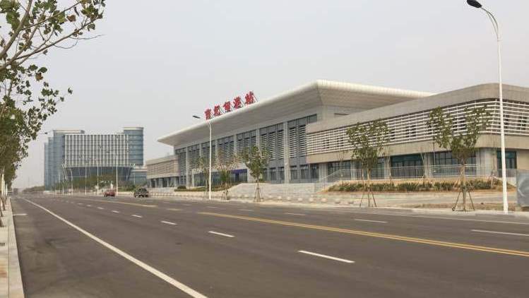 唐山市唐曹铁路沿线主要车站之一——曹妃甸港站