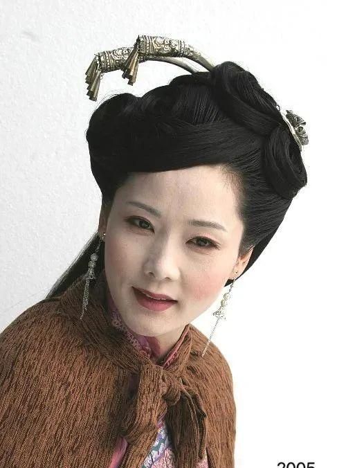 越剧演员出身,有种风情叫何赛飞,盘点她影视剧中的角色风采!