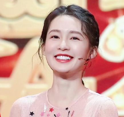 当李沁遇上央视照妖镜断层下巴太明显粉丝还以为眼花了