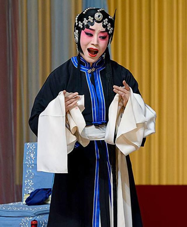 程派"五小程旦"之一李佩红