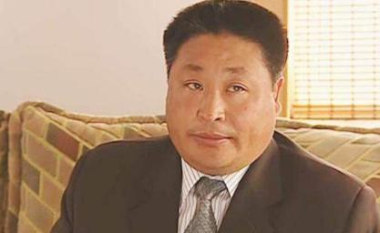 "冯乡长"去世后,赵本山每年都给她妻儿钱,还立下了一条规矩