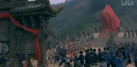 那个时候,如世外桃源一般的湘西麻溪铺,人们还保留着古老的风俗.