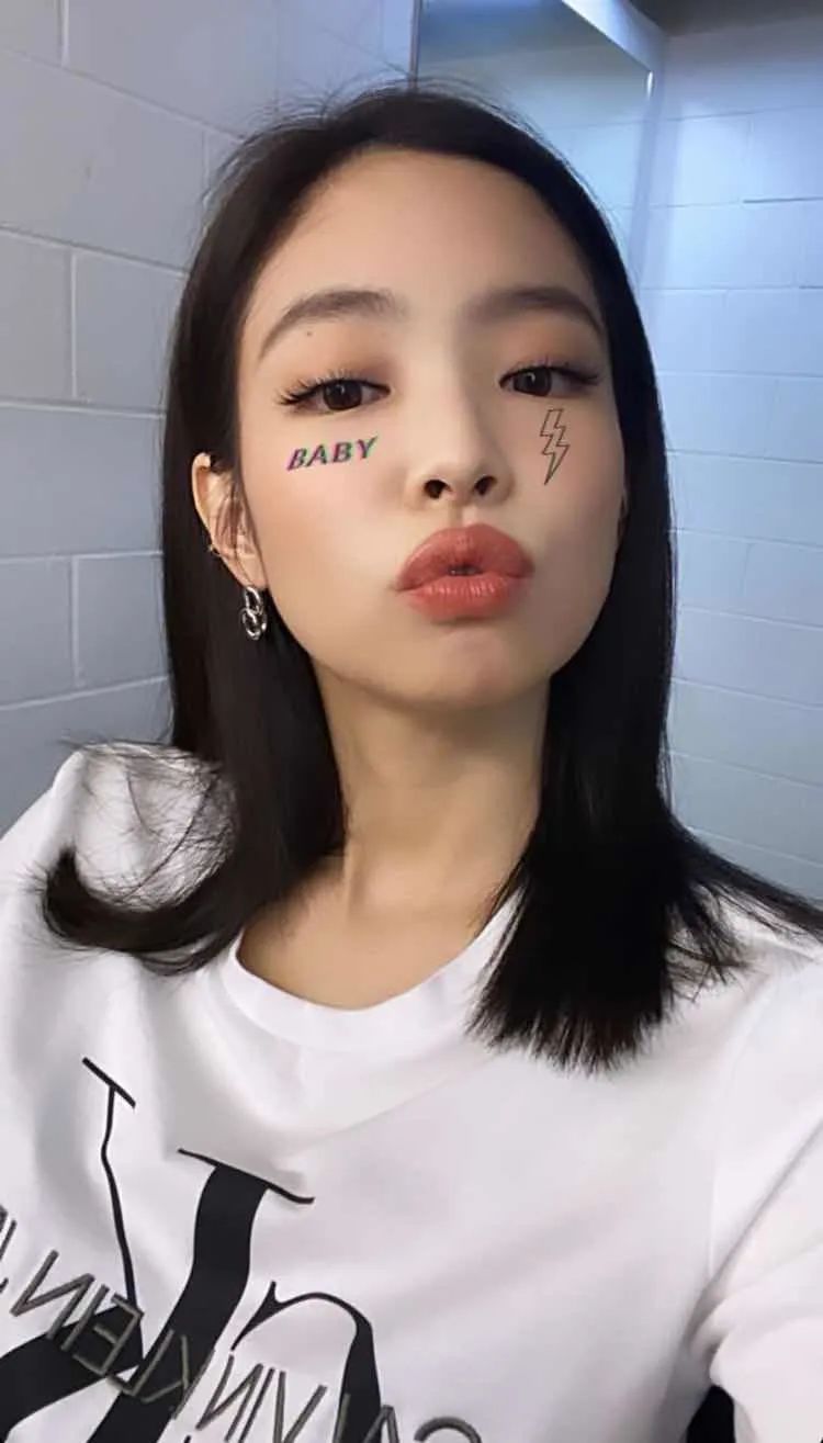 美颜相机土不土?