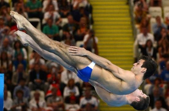 男运动员的大尴尬!赛前刮毛至关重要,泳裤短小成关注焦点