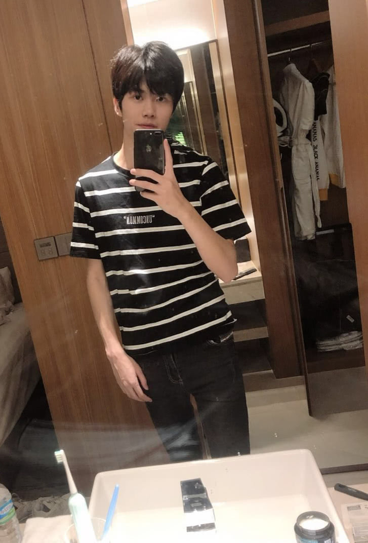 麟羽巅峰赛开麦骂队友被举报,ag通报处罚决定,屋漏