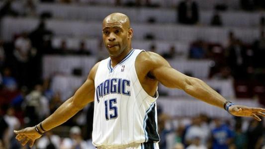 生涯32次40 ,8次全明星,这样的"飞人"卡特配不配进名人堂?