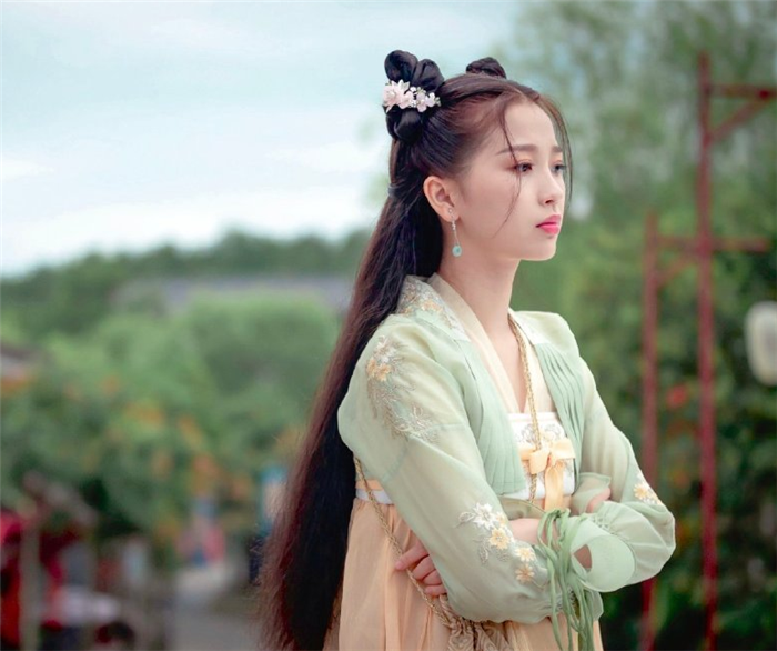 不知道你们对于这部由叶盛佳,杨志雯领衔主演,虞书欣特别出演的古装甜