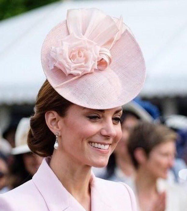 美发配帽子!凯特王妃魅力细节分享,诠释王妃真气质