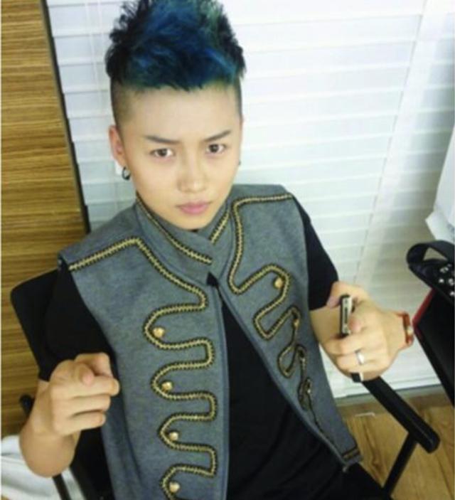 青你2刘雨昕旧照曝光粉丝坚称差别不大就是白了瘦了