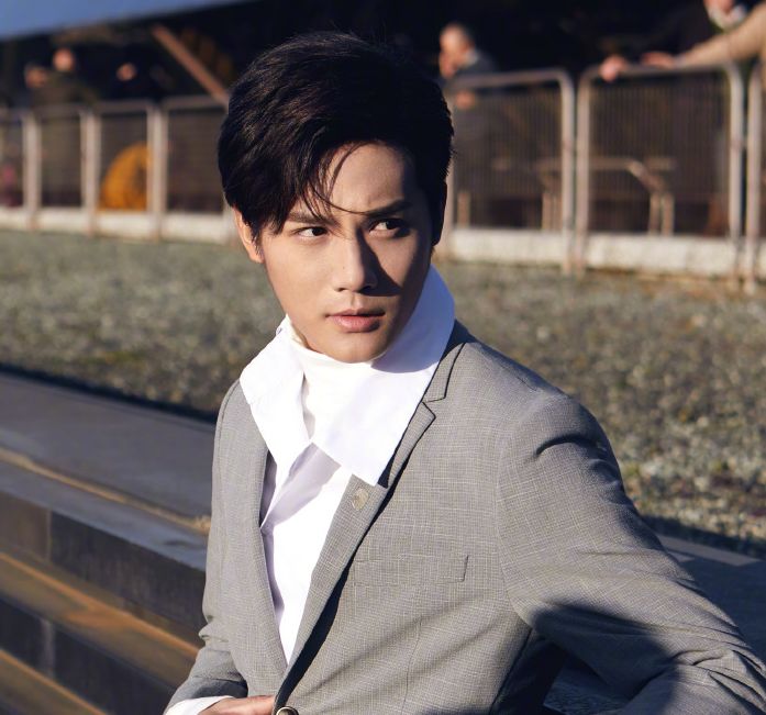 三千鸦杀正在热播郑业成官宣又一新剧看清女主追定了