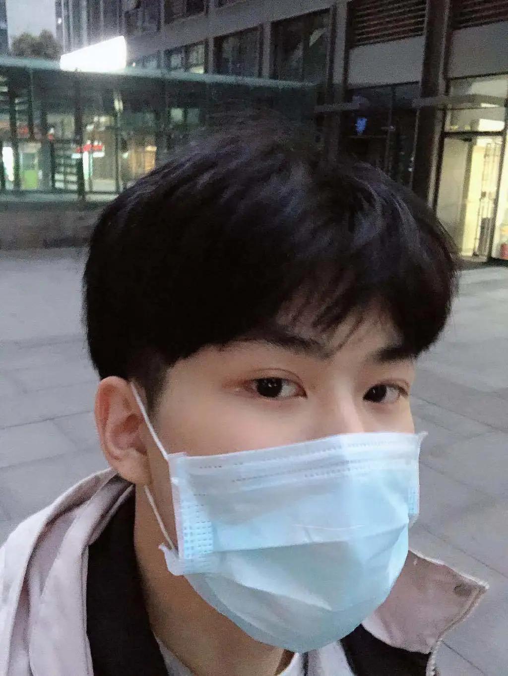 麟羽巅峰赛开麦骂队友被举报ag通报处罚决定屋漏恰逢连阴雨