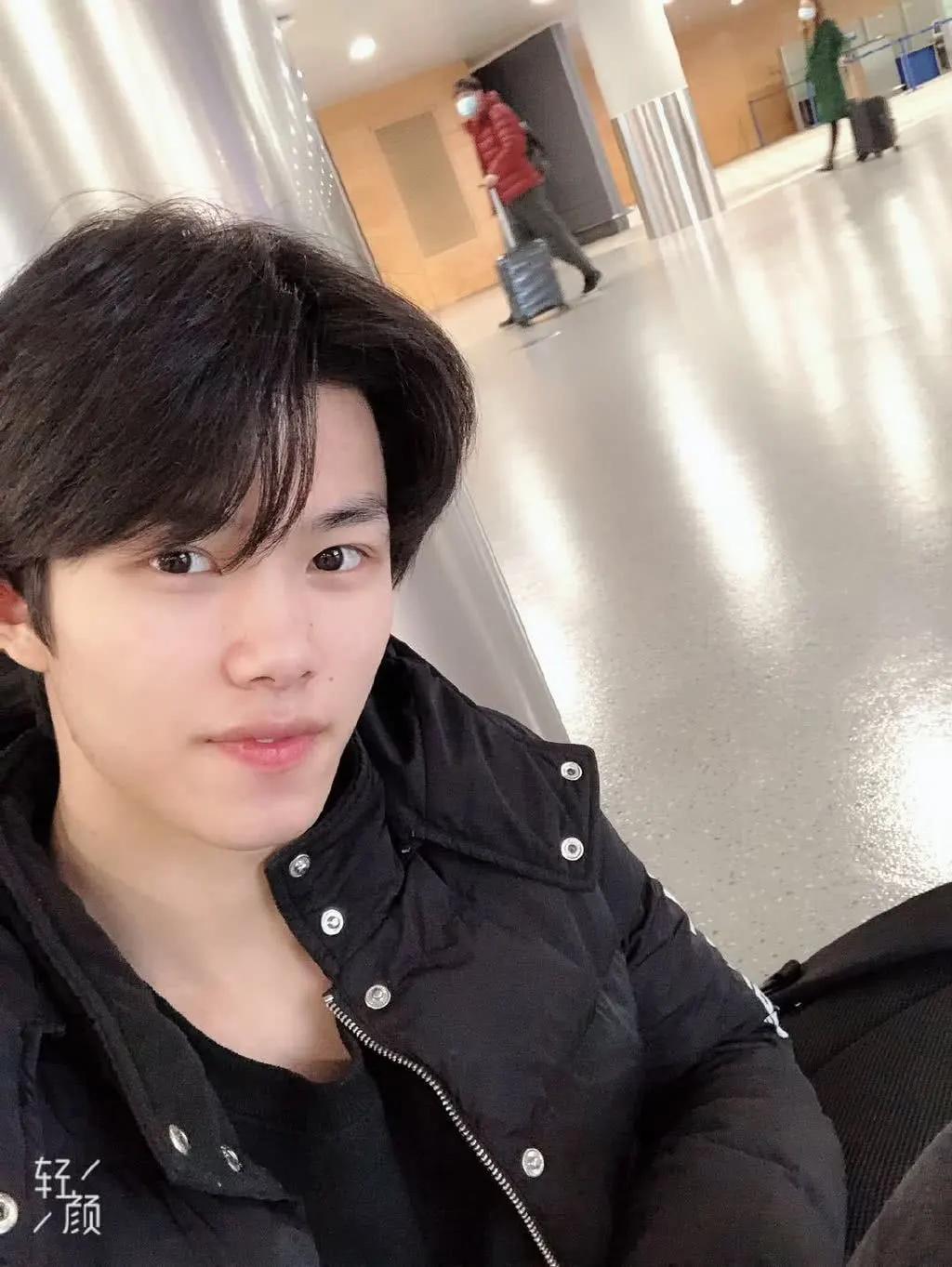 麟羽巅峰赛开麦骂队友被举报,ag通报处罚决定,屋漏