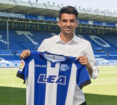 齐达内和老四伊利亚兹.齐达内也都在皇马梯队.