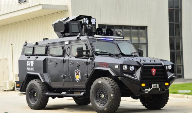 车顶半封闭炮塔,誉为警界神车