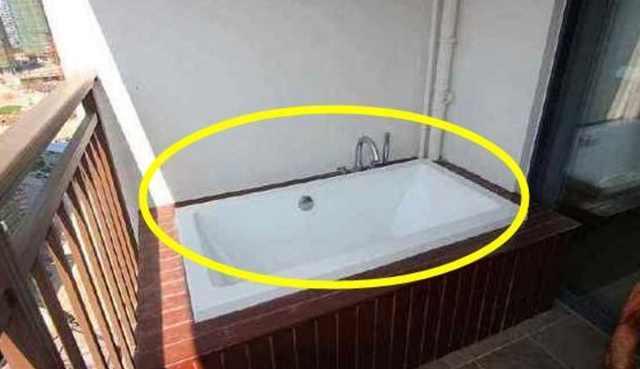 有钱人都喜欢在阳台上加一块木板,瞬间多出一间房,太机智了!