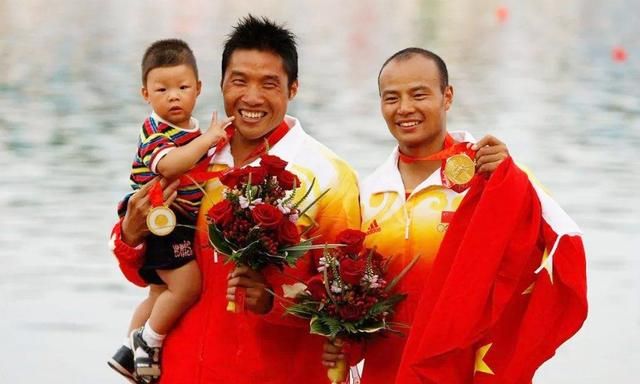 奥运英雄孟关良现状,如今已是副厅级高官,妻子哭诉他很少回家|杨文军